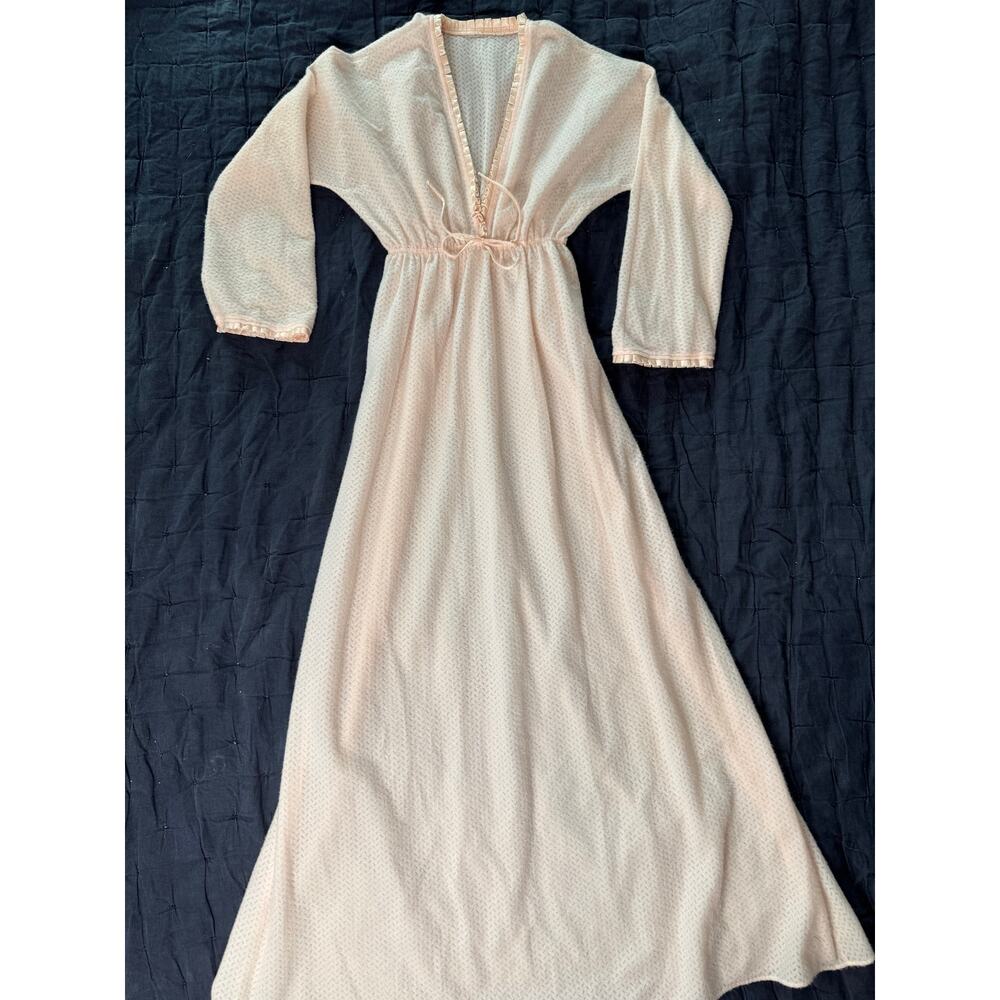 Vintage Miss Elaine Nightgown Pink Empire Waist 70s Long Sleeve Maxi S